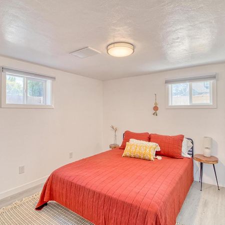 Апартаменты Great Find! Downtown Oasis With Office Setup Туин-Фолс Экстерьер фото